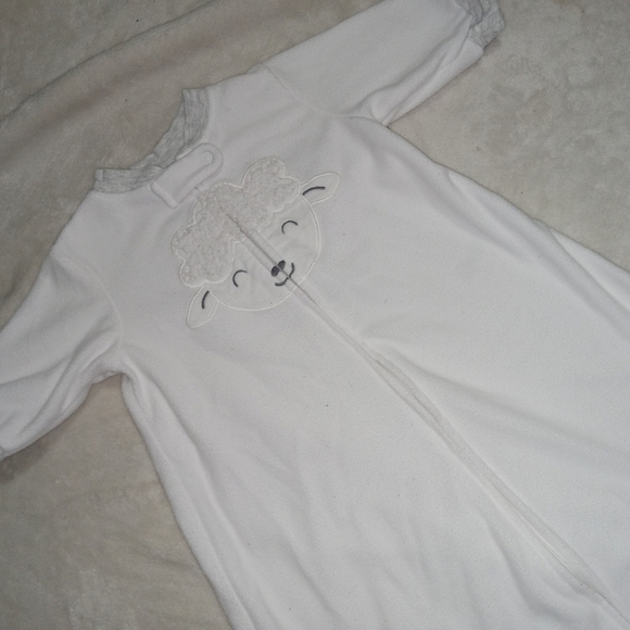 4 for $10 Carter's GUC White Lamb Longsleeve Zip Up Fleece Sleep Sack Small - Picture 2 of 3